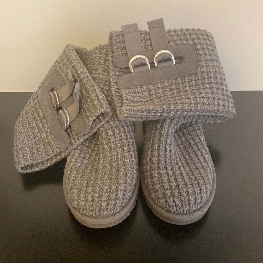 UGGS size 8